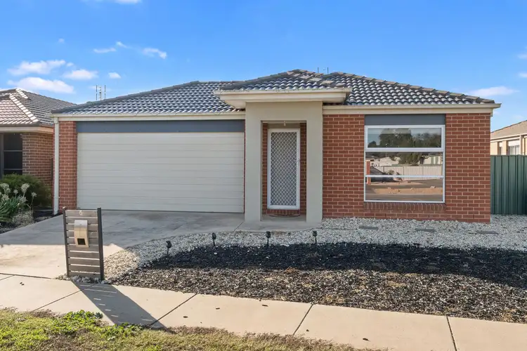 Main view of Homely house listing, 5 Arrawalli Avenue, Ascot VIC 3551