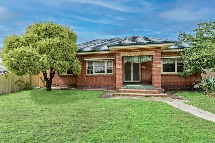 50 Raglan Street, White Hills VIC 3550