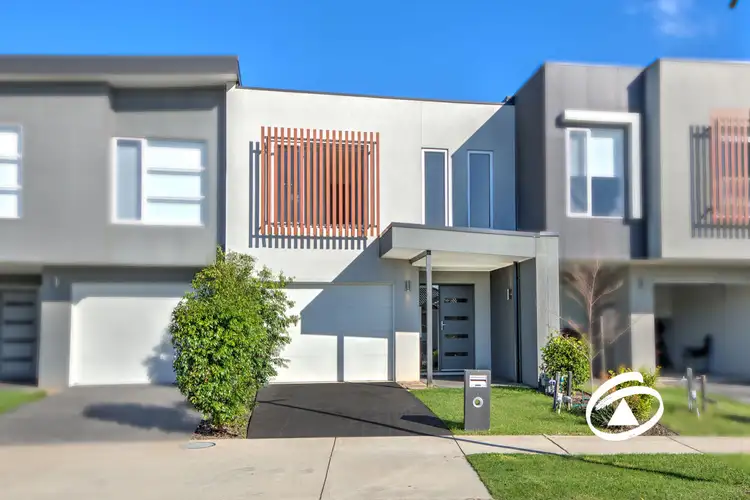 6 Debra Avenue, Pakenham VIC 3810