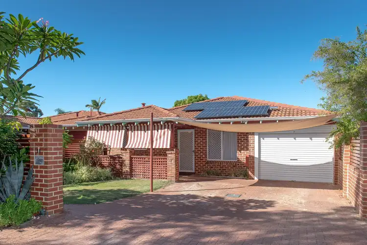 11 Maley Street