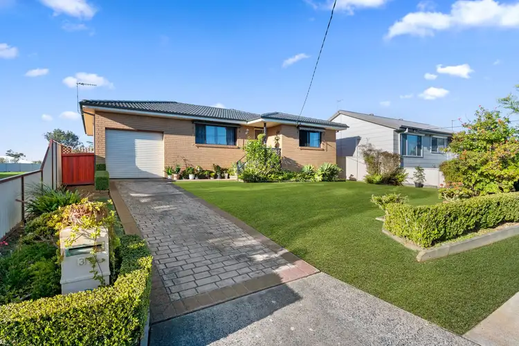 33 Robertson Road, Killarney Vale NSW 2261