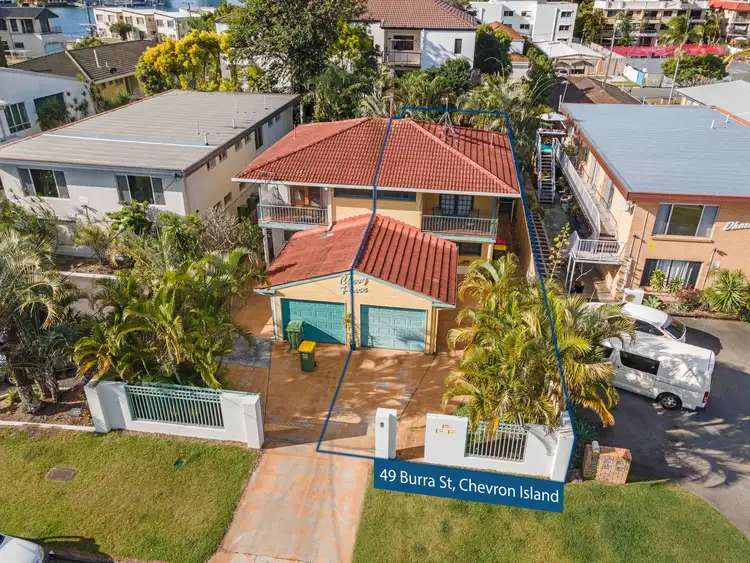 1/49 Burra Street, Chevron Island QLD 4217