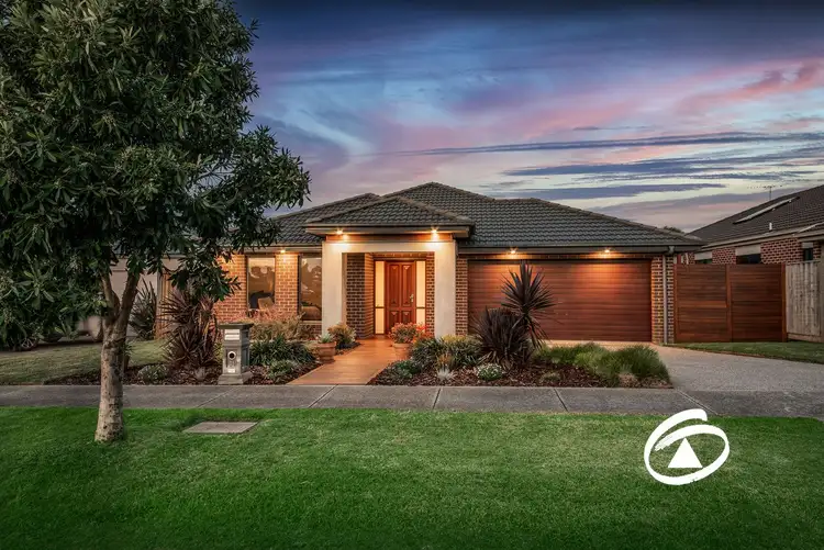 61 Nature Circuit, Cranbourne North VIC 3977