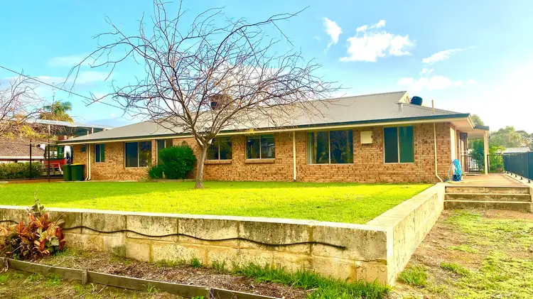 59 Bradford Street, Waroona WA 6215