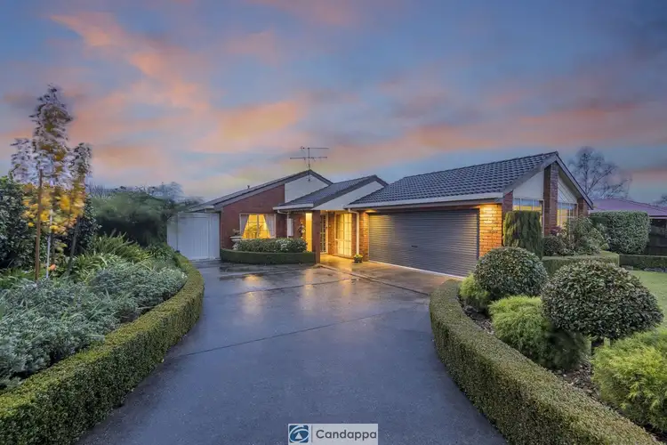 23 Outlook Drive, Drouin VIC 3818