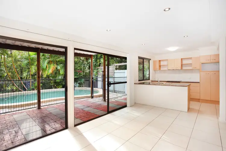 20 Sapphire Drive, Nambour QLD 4560
