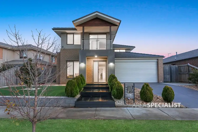 Main view of Homely house listing, 7 Grandvista Crescent, Cranbourne West VIC 3977