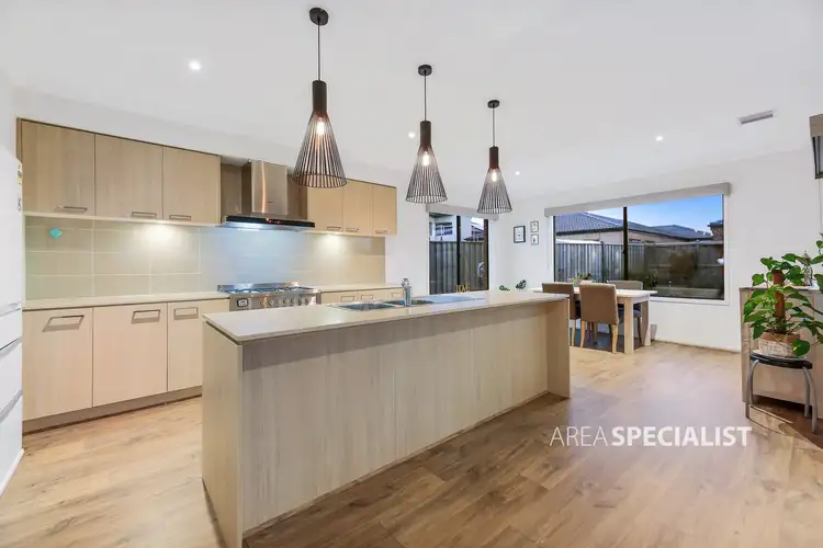 Sixth view of Homely house listing, 7 Grandvista Crescent, Cranbourne West VIC 3977