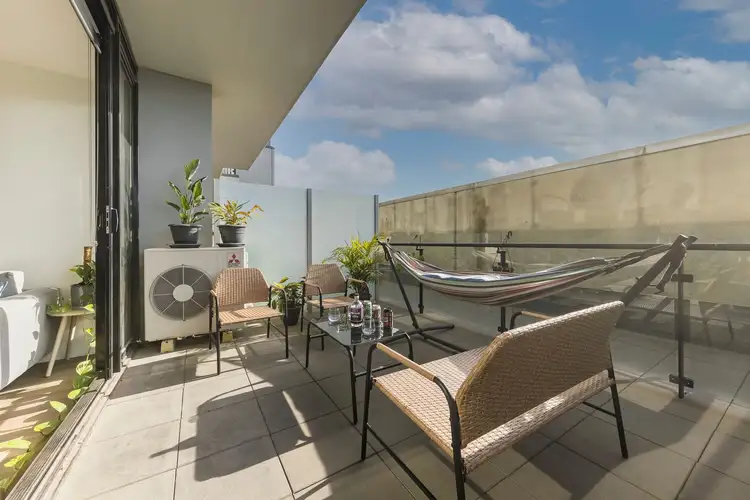 360 Lygon Street