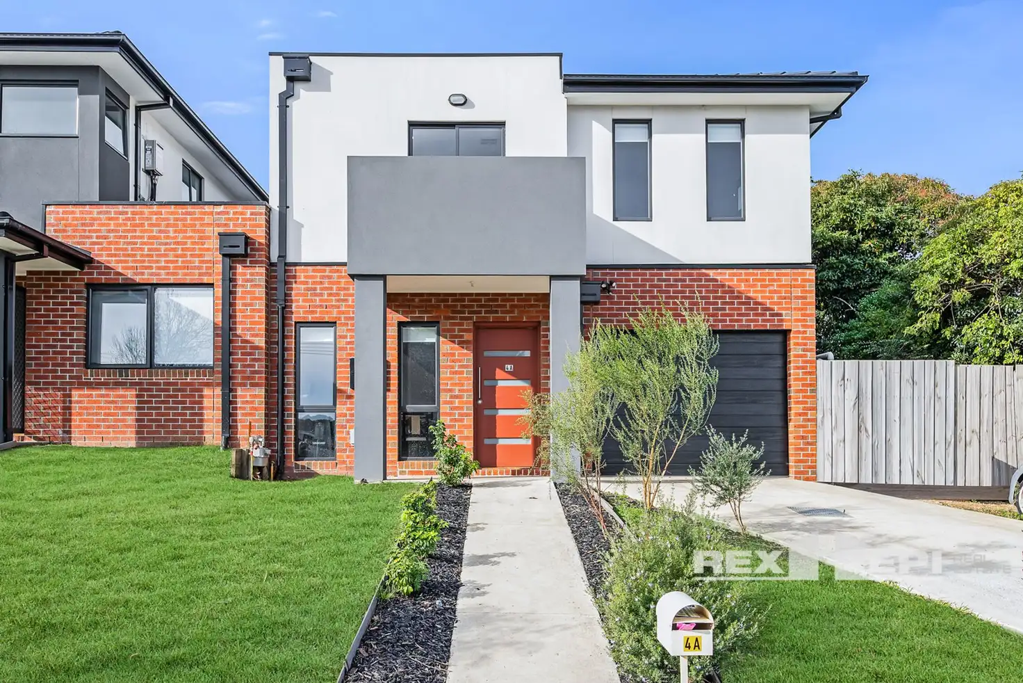 Main view of Homely townhouse listing, 4A Sylvanwood Crescent, Narre Warren VIC 3805