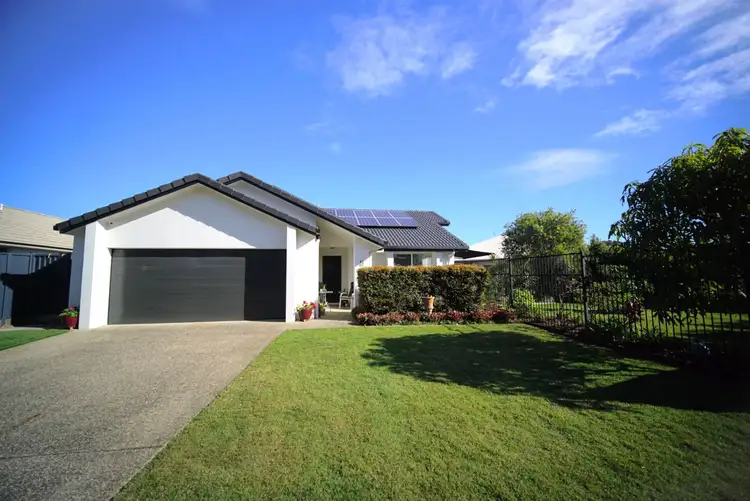 12 Latimer Crescent