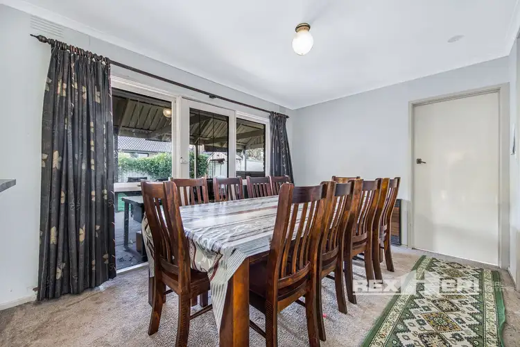 Fifth view of Homely house listing, 2 Parklands Court, Narre Warren VIC 3805