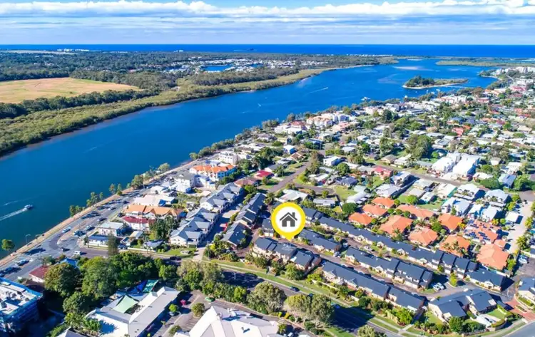 9 Maroochy Waters Drive