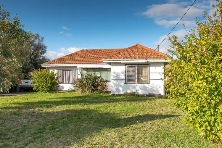50 Fourth Avenue, Bassendean WA 6054