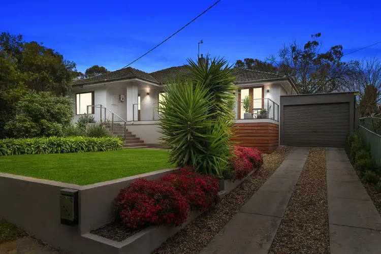 4 Milton Avenue, Spring Gully VIC 3550