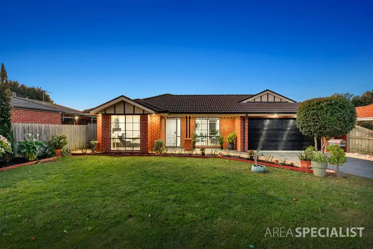 8 Parnell Court, Cranbourne West VIC 3977