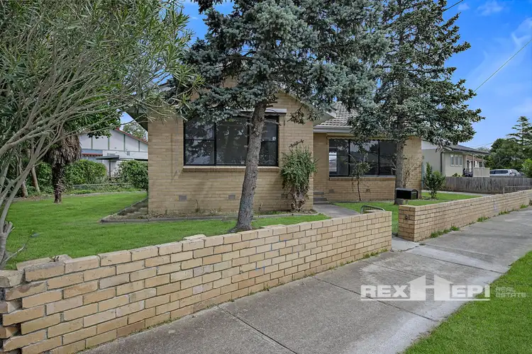 13 Rowan Drive, Doveton VIC 3177