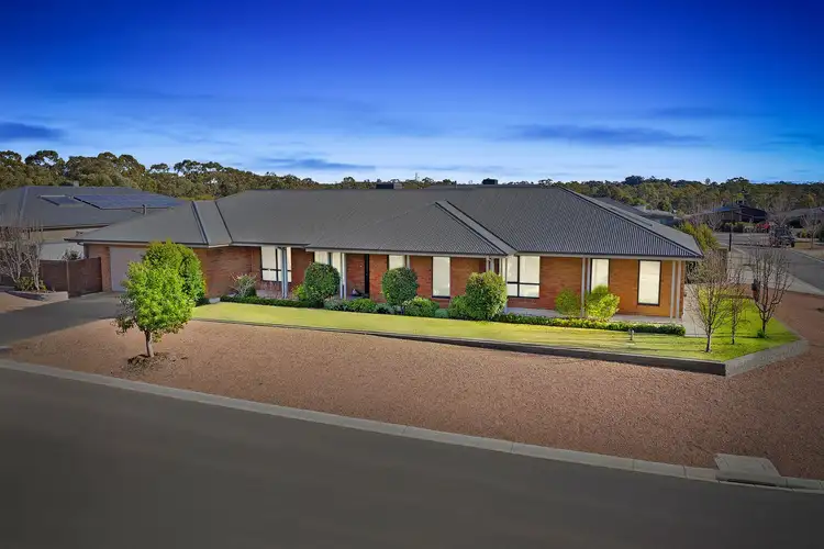 1 Juilette Court, Maiden Gully VIC 3551