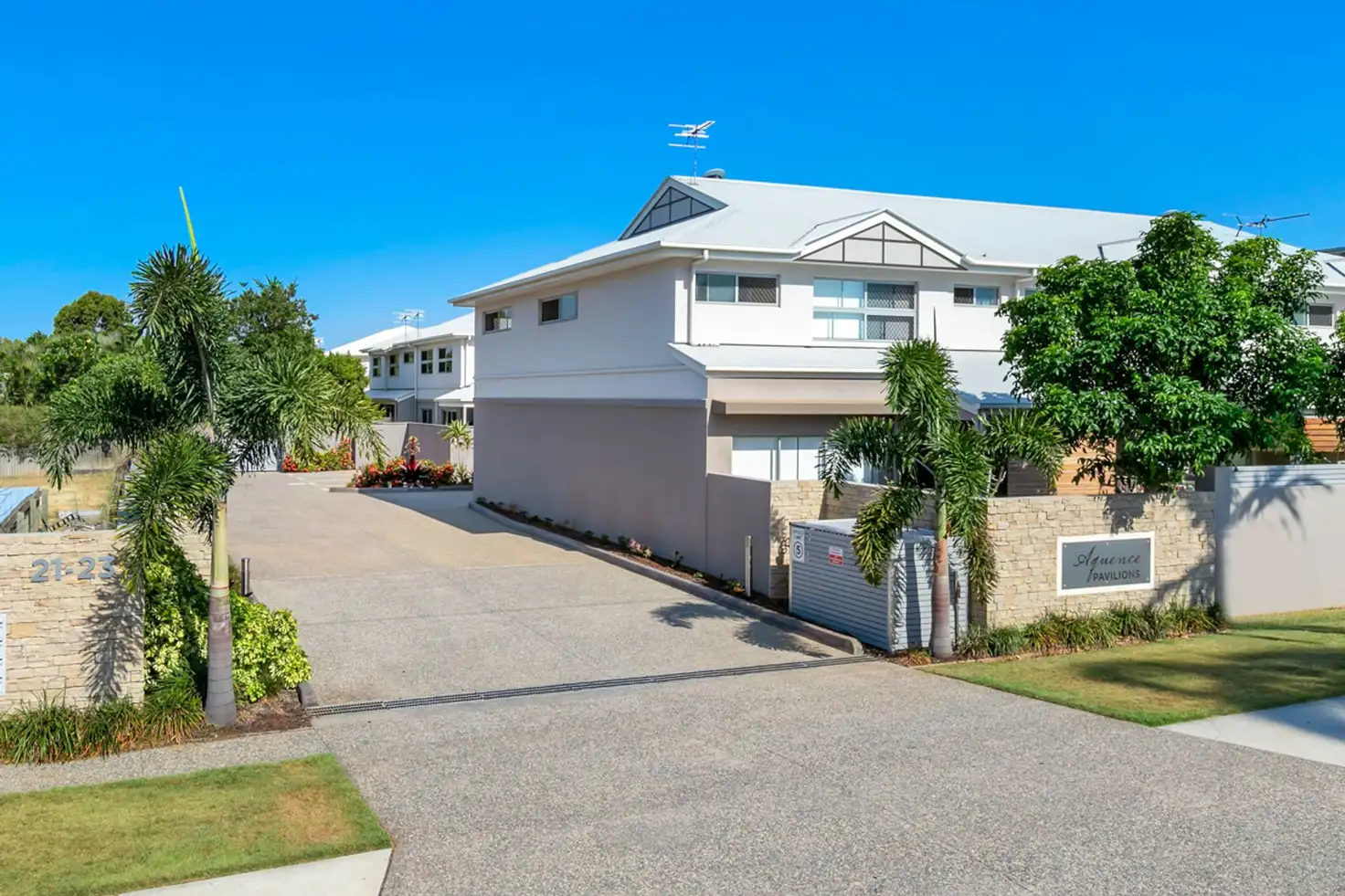 Main view of Homely townhouse listing, 2/21 Passage Street, Cleveland QLD 4163