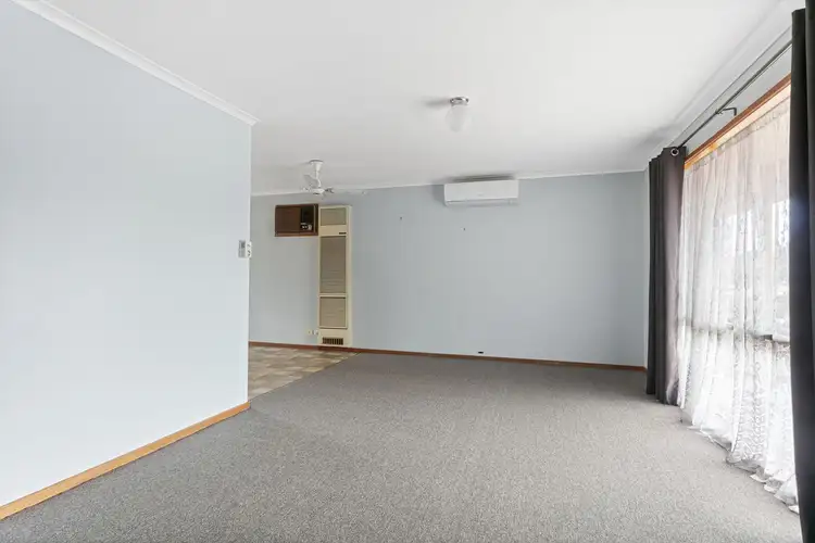 Fourth view of Homely house listing, 27 Magellan Crescent, Kangaroo Flat VIC 3555