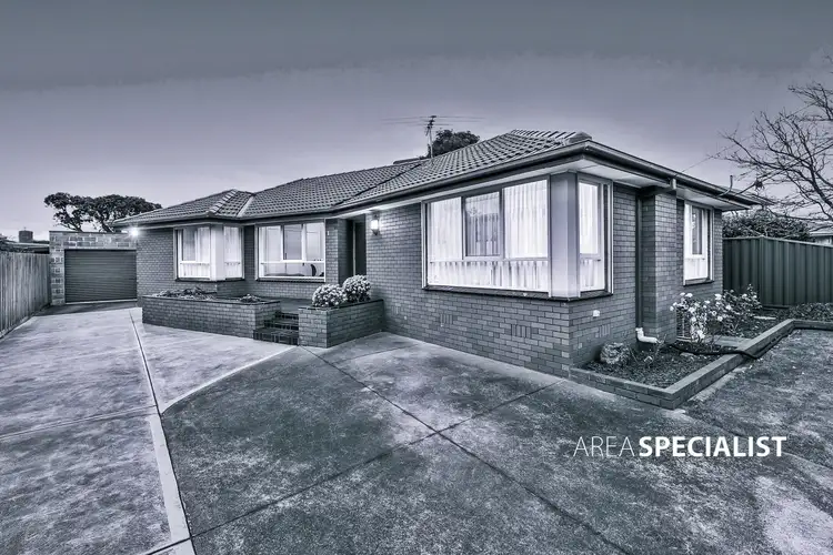 27 Wahroonga Avenue, Keysborough VIC 3173