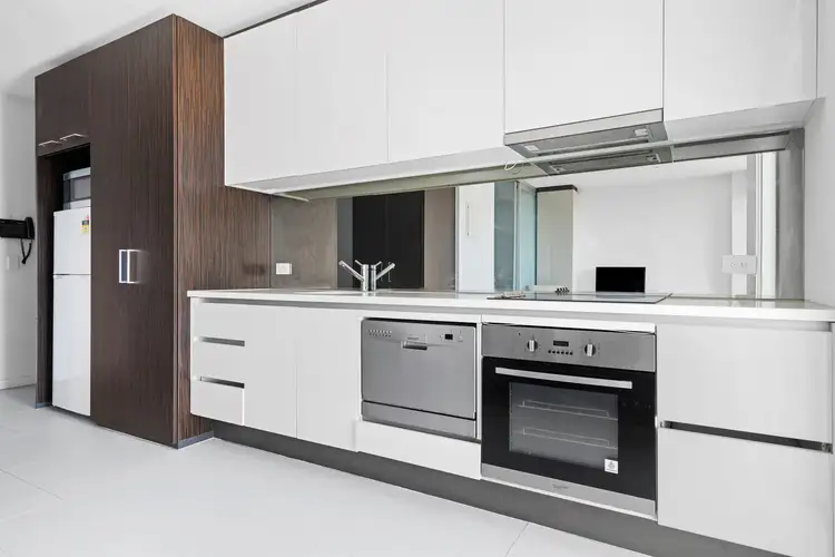 Fifth view of Homely apartment listing, 1010/639 Lonsdale Street, Melbourne VIC 3000