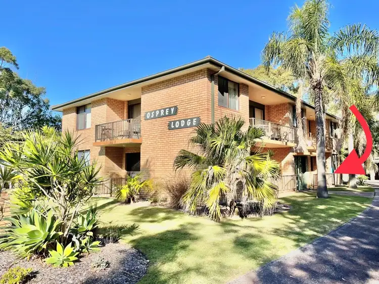 2/70 Mirreen Street, Hawks Nest NSW 2324