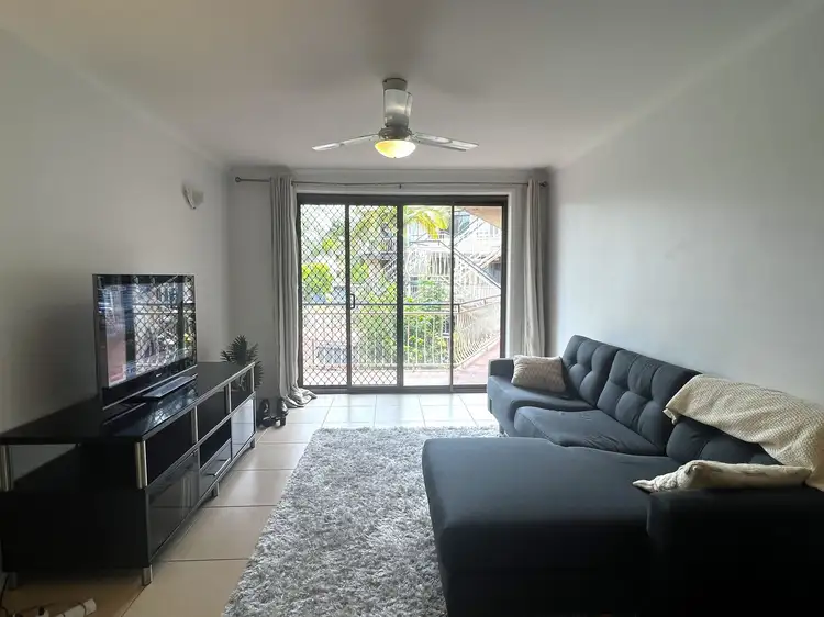 2/19 Leonard Avenue, Surfers Paradise QLD 4217