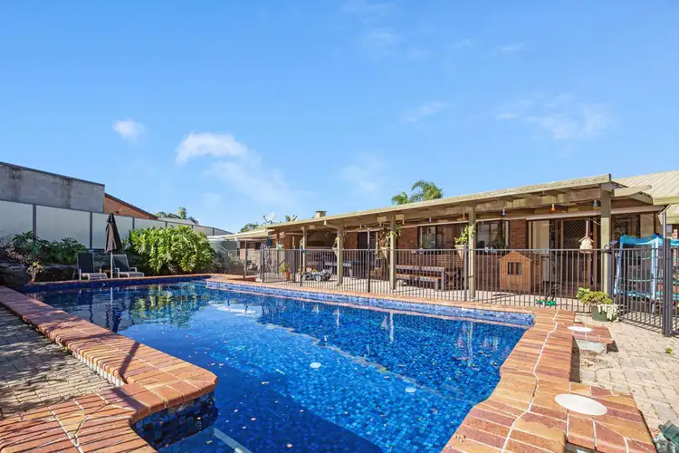 Second view of Homely house listing, 7 Barow Court, Ashmore QLD 4214