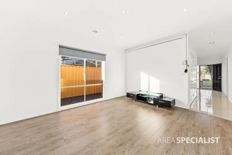 Fifth view of Homely house listing, 9 Renfrey Gardens, Caroline Springs VIC 3023