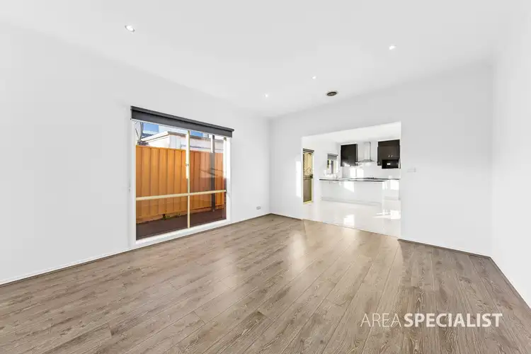 Seventh view of Homely house listing, 9 Renfrey Gardens, Caroline Springs VIC 3023