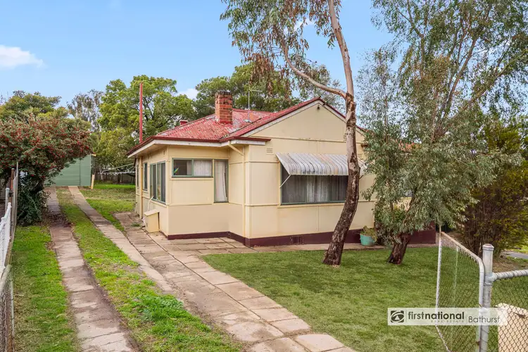 14 Tremain Avenue, West Bathurst NSW 2795