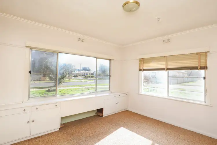 Fifth view of Homely house listing, 2 Leask Avenue, Mildura VIC 3500