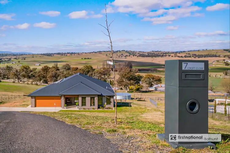7 Croft Close, The Lagoon NSW 2795