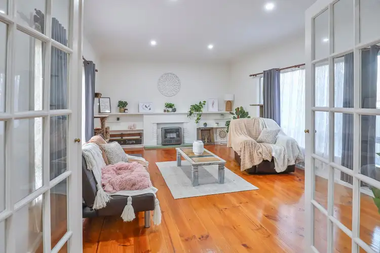 Third view of Homely house listing, 2 Merebin Court, Merbein VIC 3505