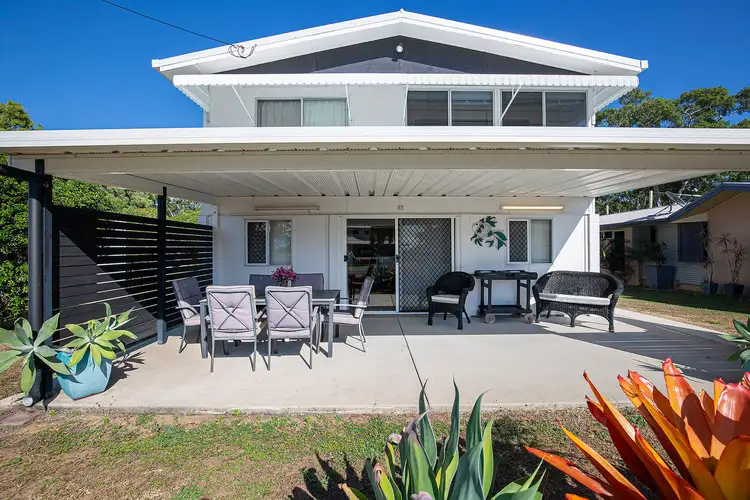 11 Redcliffe Avenue, Seaforth QLD 4741