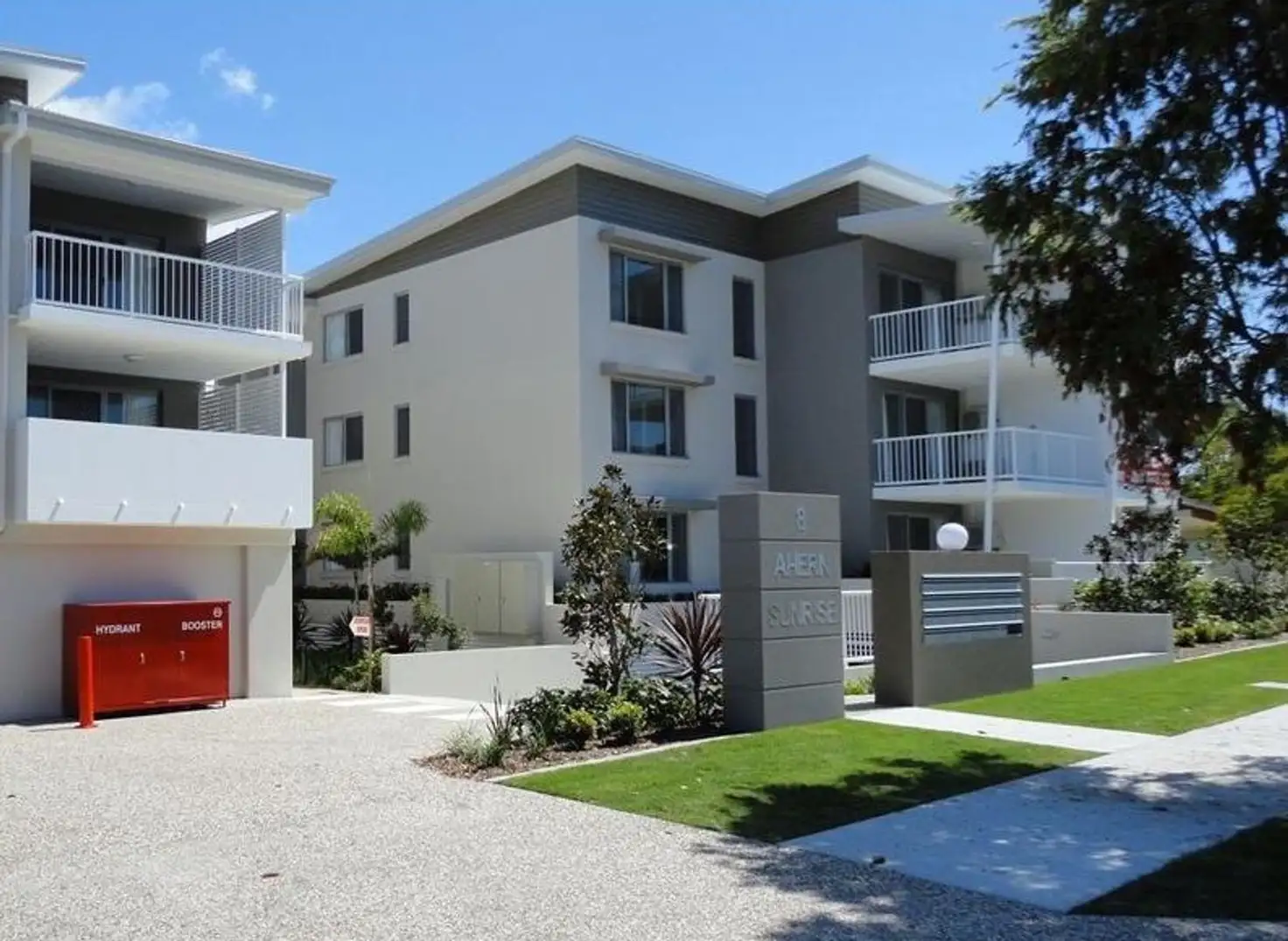 Main view of Homely unit listing, 19/8-10 Ahern, Labrador QLD 4215