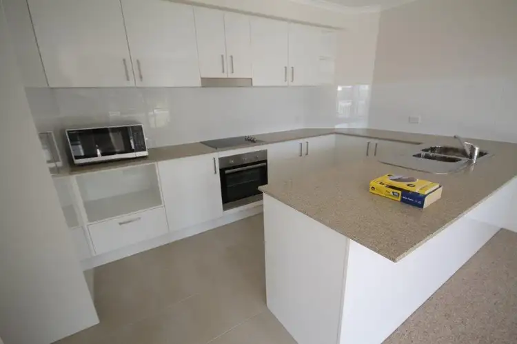 Fifth view of Homely unit listing, 19/8-10 Ahern, Labrador QLD 4215