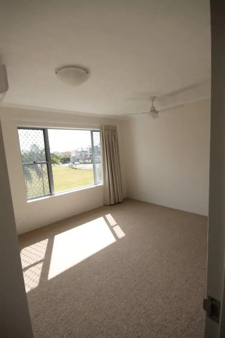 Sixth view of Homely unit listing, 19/8-10 Ahern, Labrador QLD 4215