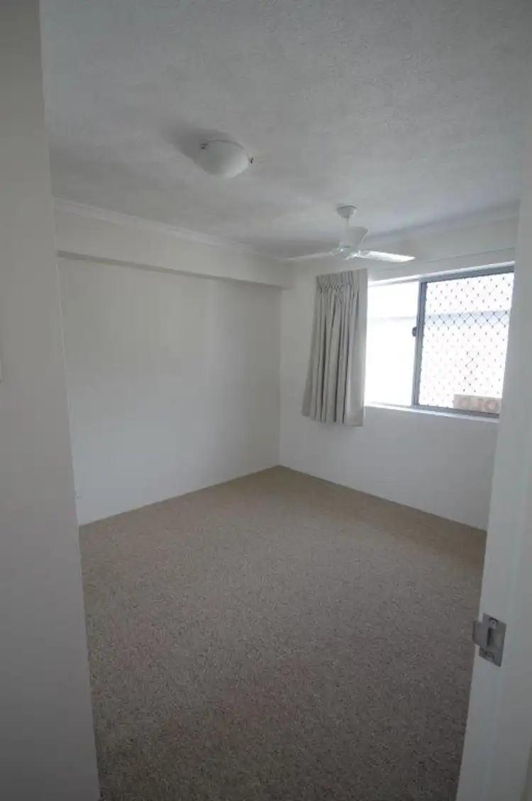 Seventh view of Homely unit listing, 19/8-10 Ahern, Labrador QLD 4215