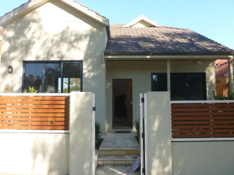 111A Churchill Avenue