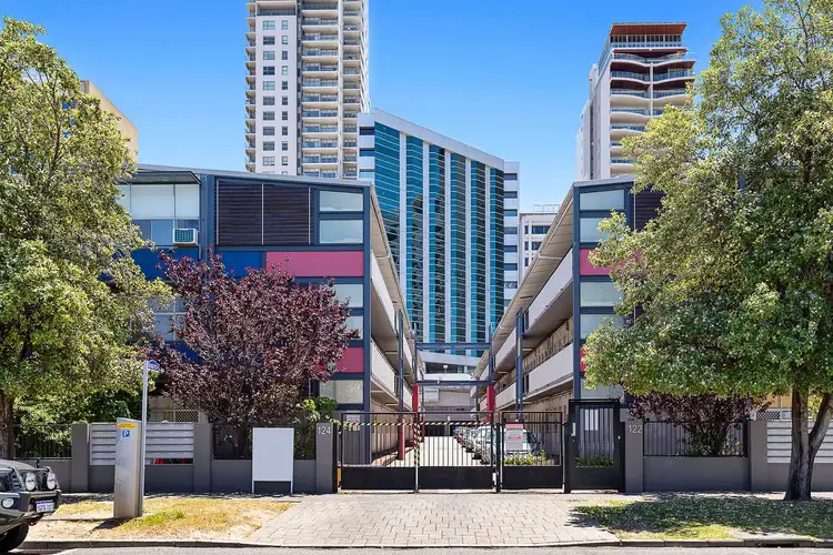33/124 Terrace Road, Perth WA 6000