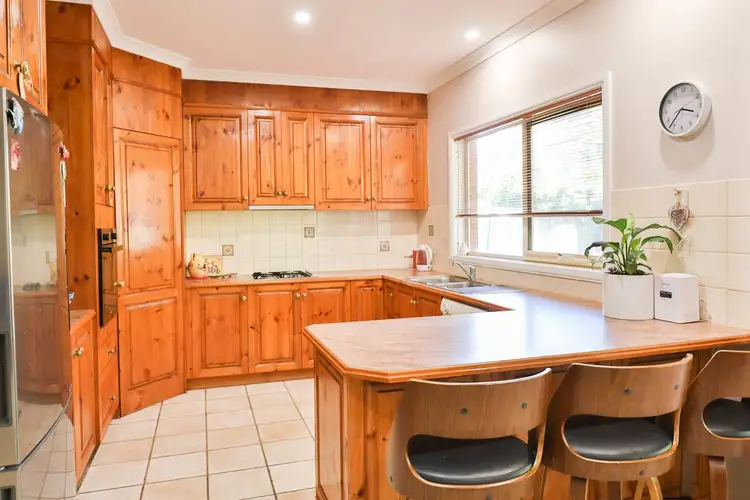 Fifth view of Homely house listing, 2 Summerhill Drive, Mildura VIC 3500