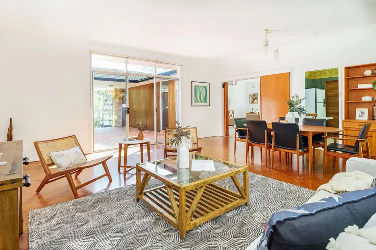 10 Tobruk Avenue, St Ives Chase NSW 2075