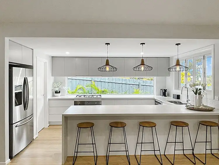 Sixth view of Homely house listing, 10 Alexander Court, Sunbury VIC 3429