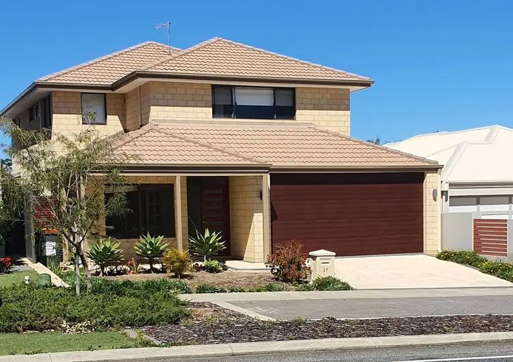 27 Woodvale Drive, Woodvale WA 6026