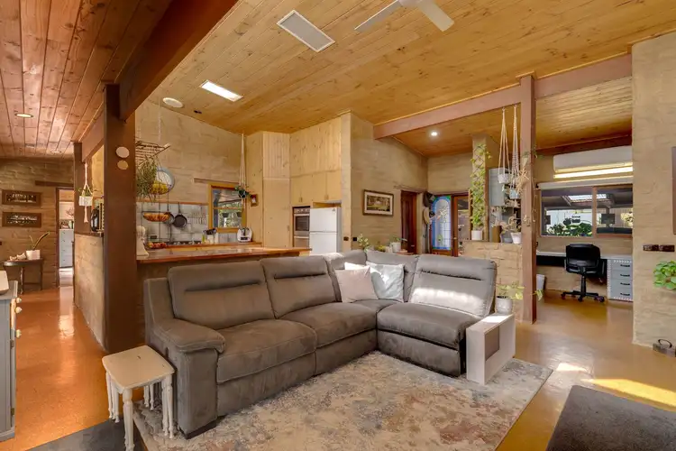 Third view of Homely house listing, 4 Tchumlock Court, Ascot VIC 3551