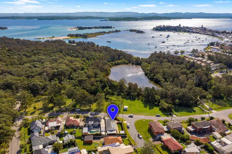 12 Delando Crescent, Marks Point NSW 2280