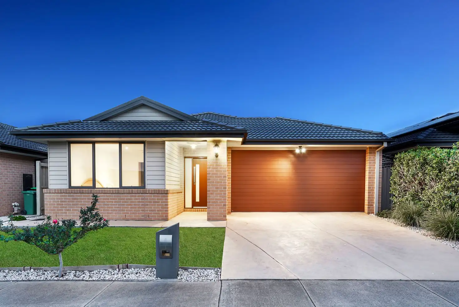Main view of Homely house listing, 10 Lilydale Avenue, Clyde North VIC 3978