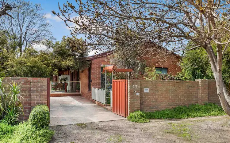 213 Allingham Street, Kangaroo Flat VIC 3555